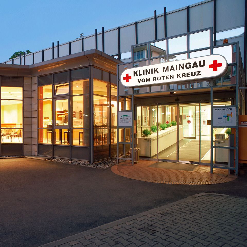 Eingangsbereicht der Frankfurter Rotkreuz-Kliniken - Klinik Maingau vom Roten Kreuz